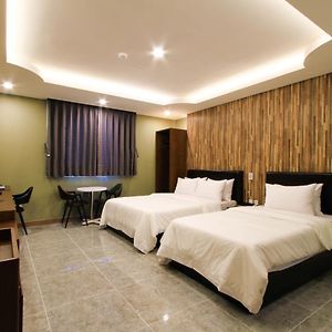 The King Hotel